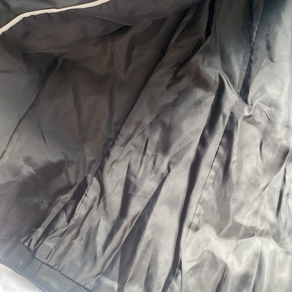 Dennis Basso Women’s Black Faux Leather Jacket with Buttons - Picture 4 of 5